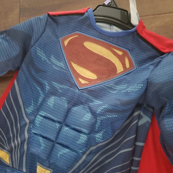 Superman costume size medium kids size 8-10 boys - Picture 4 of 6